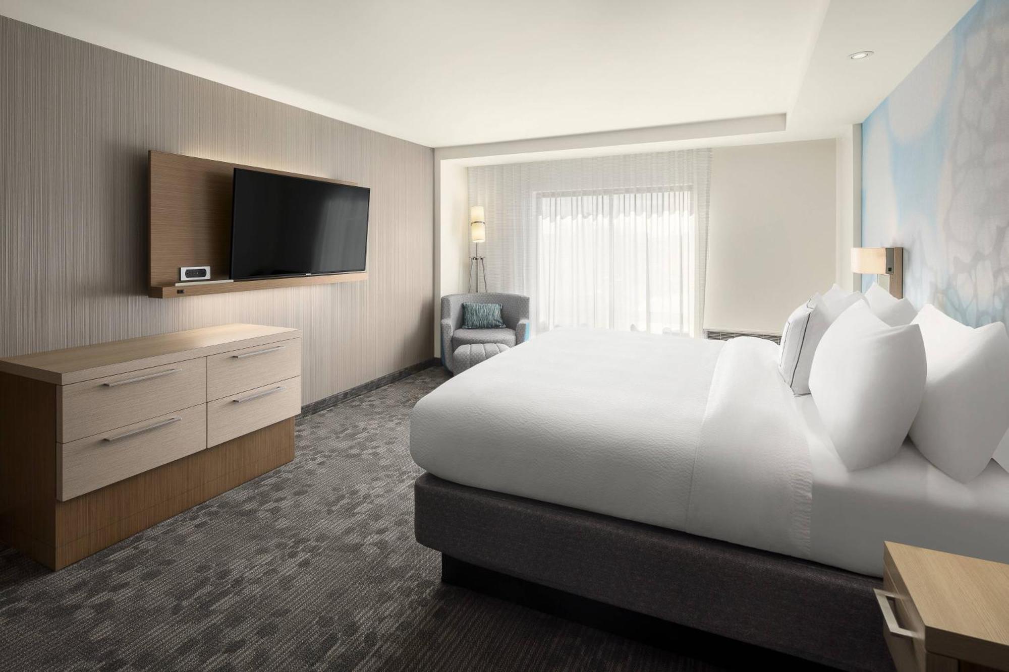 Courtyard By Marriott Seattle Northgate Hotel Екстериор снимка